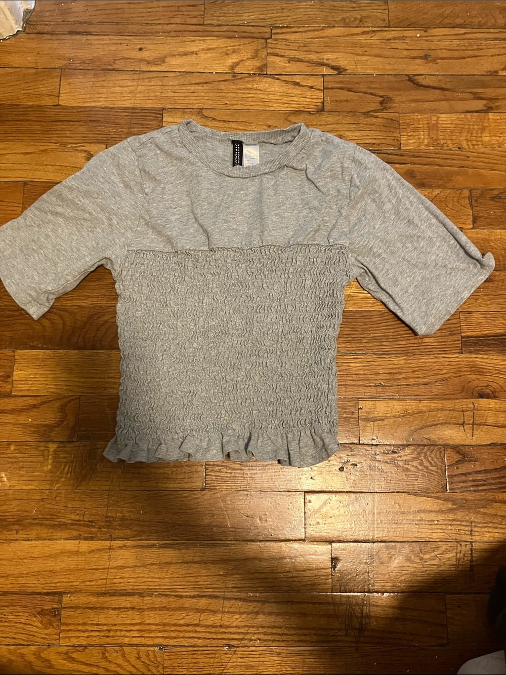 H&M Light Gray Crewneck Sweatshirt Top